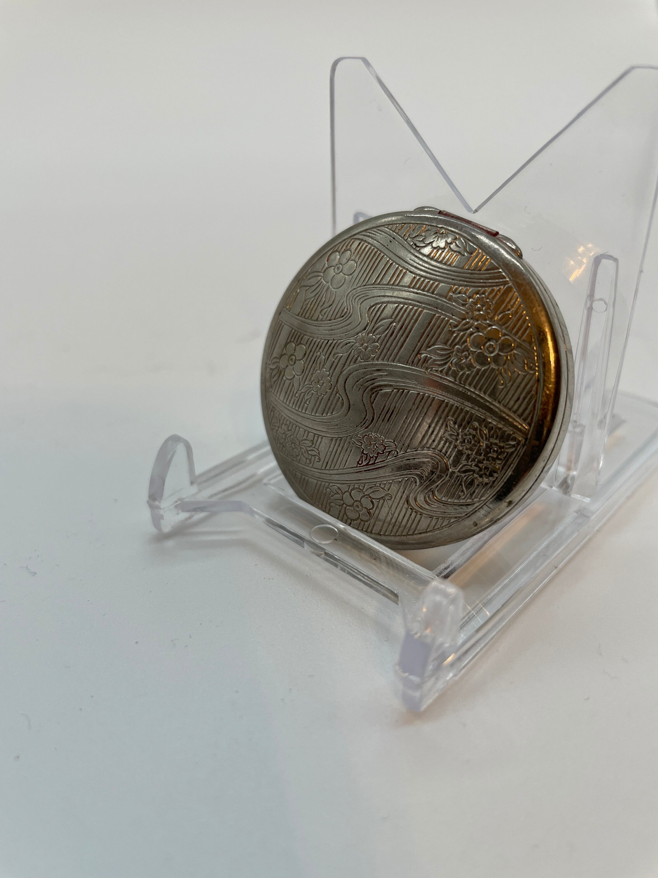 Rare Woodworth Paris New York Compact Art Deco Enameled Lady 1.5” Rouge