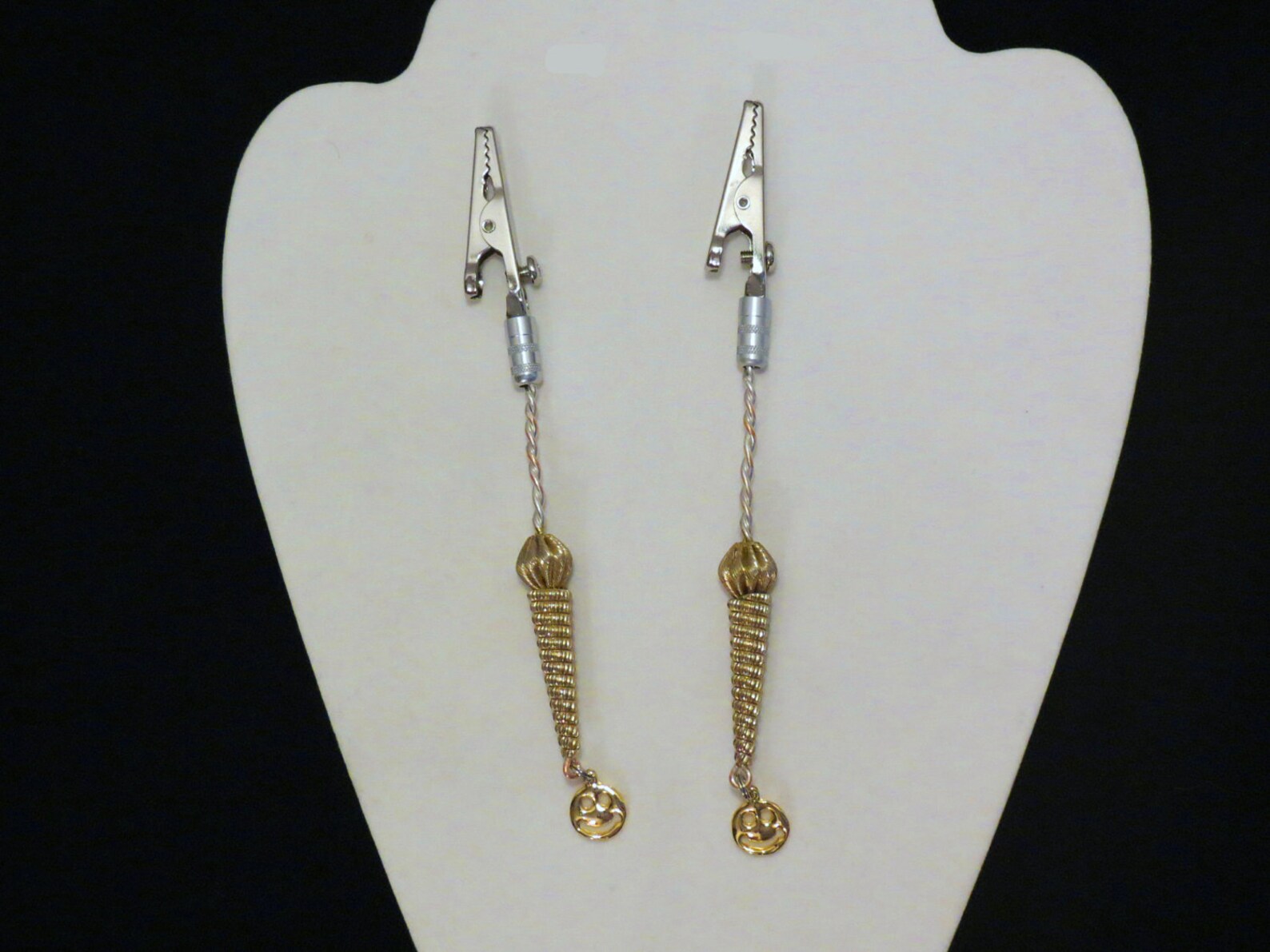 Recycled Ornamental Alligator Clip Holder Happy Etsy