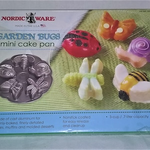 Nordic ware backyard bugs pan sales
