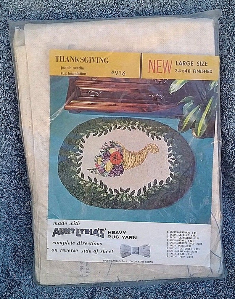 Aunt Lydia/'s Thanksgiving Punch Needle Rug Foundation 936 34 x 48 Large Cornucopia