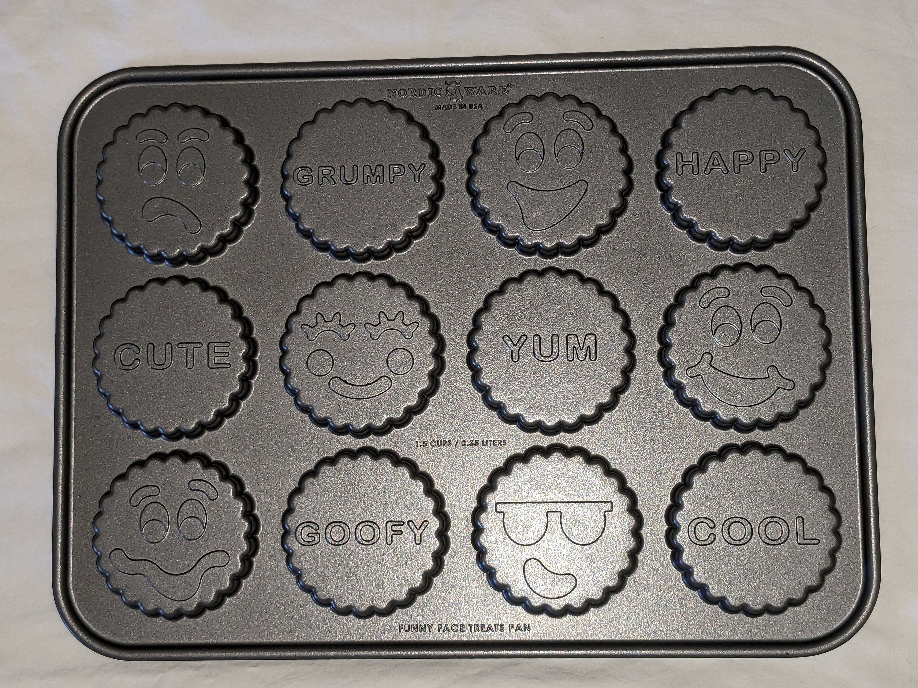 Scandinavian Nordic Ware Heavy Duty Funny Faces Treat Baking Pan