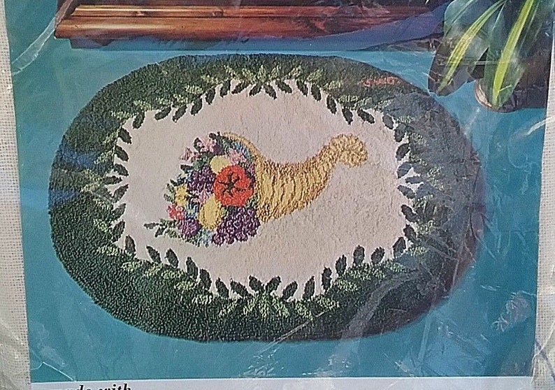 Aunt Lydia/'s Thanksgiving Punch Needle Rug Foundation 936 34 x 48 Large Cornucopia