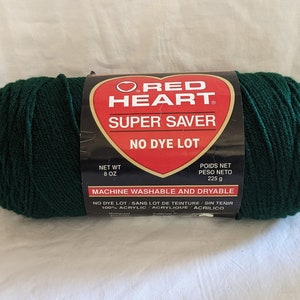 Red Heart Super Saver Yarn Light Grey Hunter Green Soft White No Dye Lot 8 ounces 364 Yards Worsted Weight Medium 100% Acrylic
