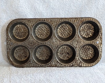 Vintage Bake King Muffin Tin Textured Tin 8 Muffin Pan Baking Pan Kitchen Display Retro Kitchen Cupcake Pan Display Pan