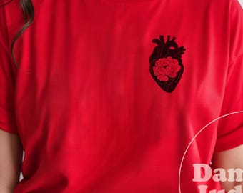 Herz voller Pfingstrose, Kardiologen-Hemd, Kardiologie-T-Shirt, Taschen-T-Shirt Design, Goth-Hemd, Geschenk für Gärtner, Herzanatomie, menschliches Herz,