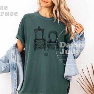 Tshirt The Lord & Assistant, chemise Taskmaster, Task master, britcom, comédie britannique, cachet de cire, Greg Davies, Little Alex Horne, Thrones image 8