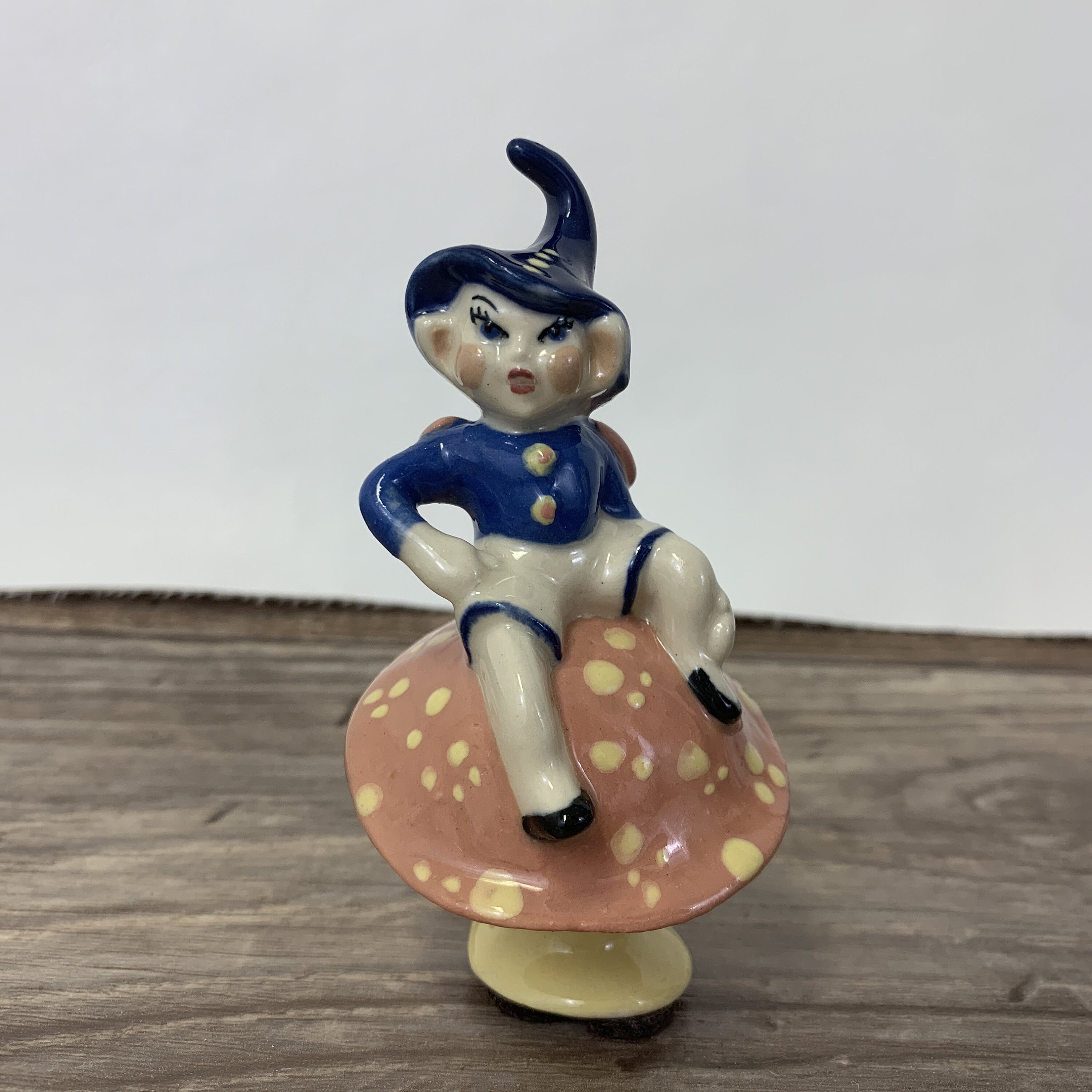 Vintage Ceramic Elf Figurines 87 - p7x2hxa