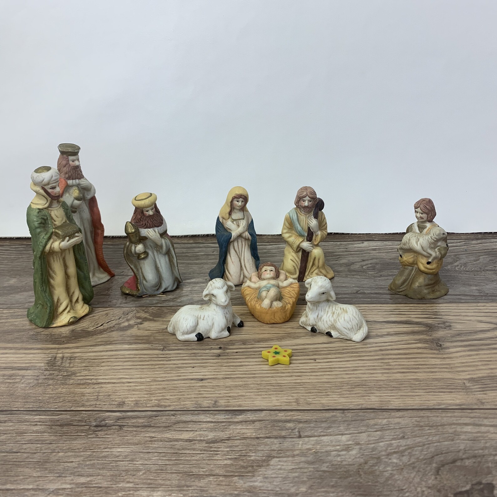 Vintage Nativity Scene Unglazed Porcelain 9 Piece Nativity Etsy Canada