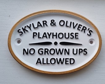 Playhouse sign, personalised names white gold & black