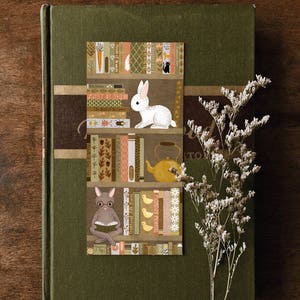 bookshelf rabbit bookmark