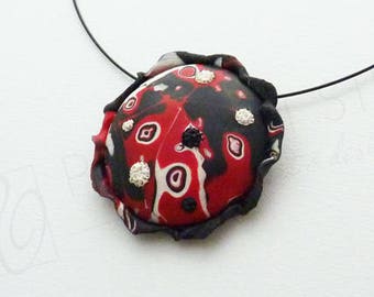 Collier pendentif noir et rouge en pâte polymère, dôme art moderne galaxie rouge, grand pendentif, bijoux tendance. Prêt à être expédié.