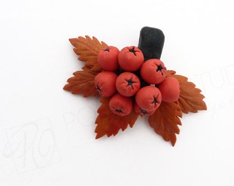 Brosche Herbstbeeren Vogelbeere Orange Schwarz Mantelnadel Handmade Polymer Clay