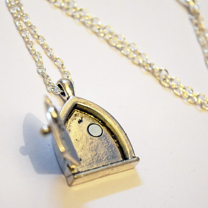 Super Cute Fairy Door Design Silver Plated 18inch Locket Necklace