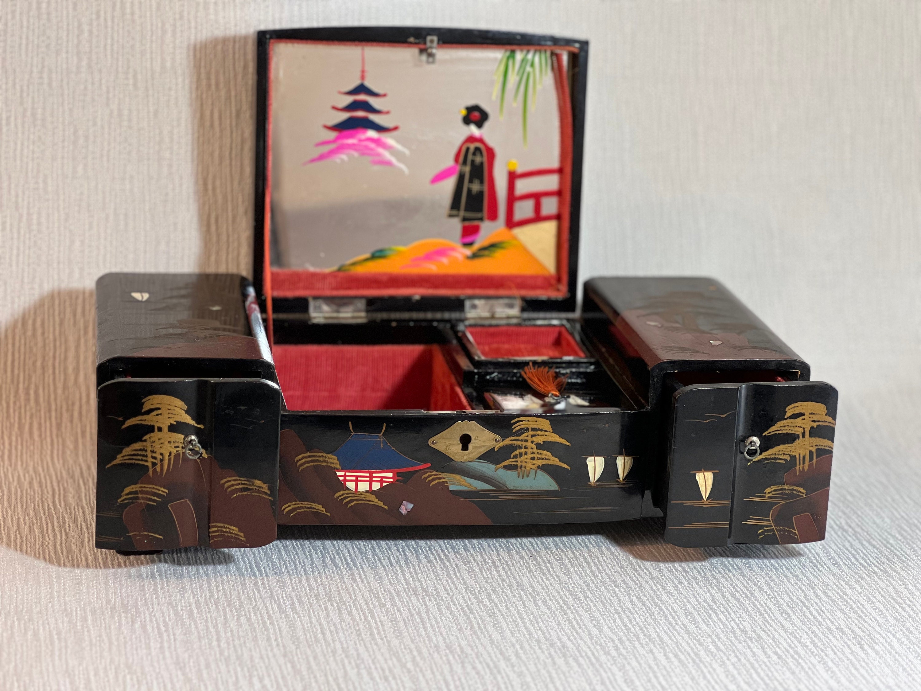 Japanese Black Lacquer Handpainted Musical Jewelry Box - Etsy