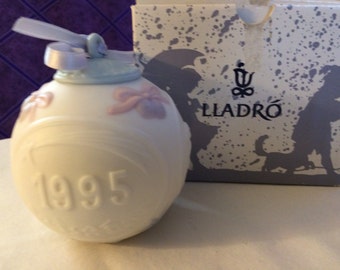 Lladro 1995 Christmas Ball L/E Spain MIB