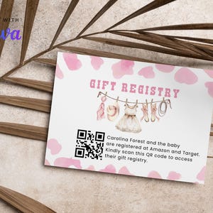 Bearbeitbar Eine kleine Cowgirl-Geschenk-Karte, digitale Wild Western QR-Code-Karte, Baby-Wäsche-Rosa-Kleidung-Karte CD036