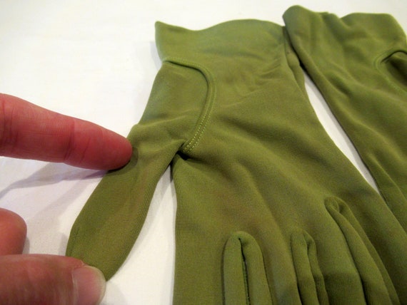 Hansen green nylon gloves with bows, sz. 7.5, c. … - image 7