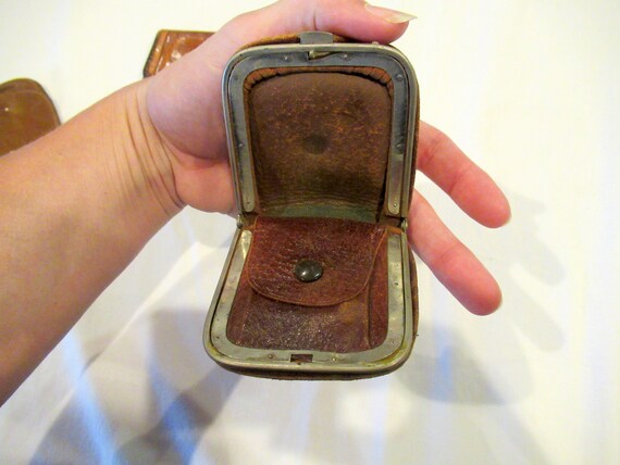 1920s-era tooled leather coin purse, inner pocket… - image 4