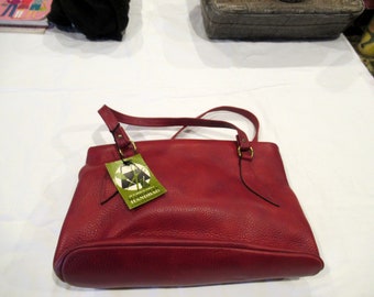 red pocketbooks