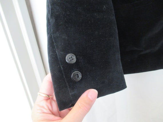 Black velvet blazer suit jacket, sz. 14, 38" ches… - image 5