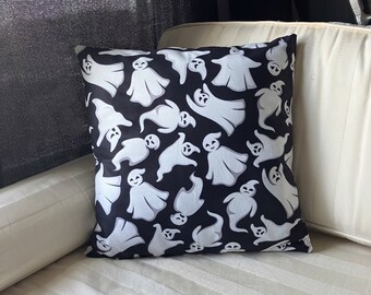 Ghost Pattern Pillow Cover – Cute Spooky Throw Pillow, Sheet Ghost Home Decor, Halloween Cushion, Fun Gothic Gift, Free US Shipping