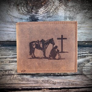 Cowboy Wallet, Praying Cowboy Christian Wallet, Cowboy Church, Distressed Leather Wallet, Three different styles imagem 1