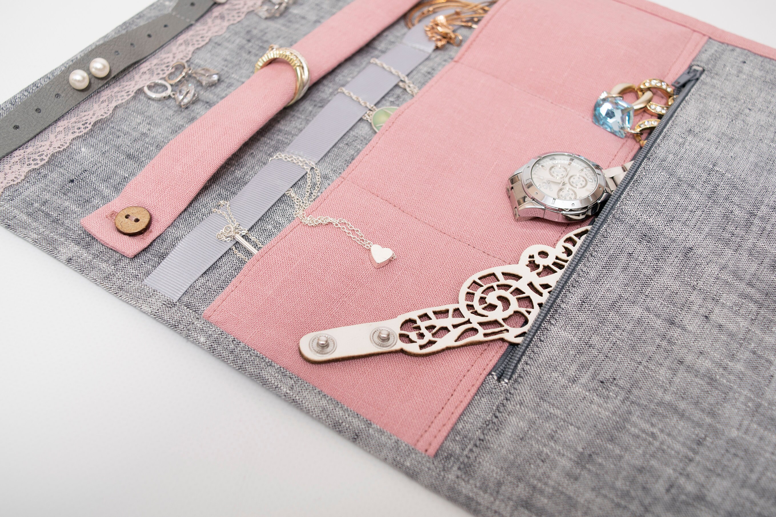 Travel Organizer Jewelry Roll. Holder Jewelry Storage. Womens Travel