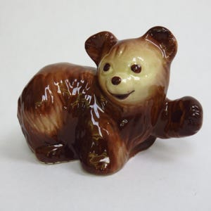Vintage Brown Bear Figurine Walker Pottery