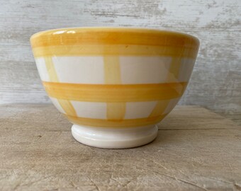 Vintage French cafe au lait bowl, French Coffee Bowl, bright yellow checked bowl. Vintage Breakfast bowl, lovely french ceramic bowl.