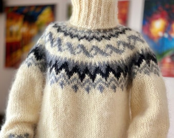 Handgebreide Mohair IJslandse trui, Noorse Mohair trui, witte coltrui Fuzzy herentrui, dames Nordic Pullover door EXTRAVAGANTZA