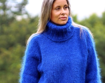 Pull en mohair tricoté main de créateur Pull à col roulé flou bleu Pull en jersey - FABRIQUÉ sur COMMANDE - par Extravagantza