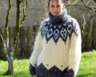 Hand Knit Mohair Icelandic Sweater Norwegian White Gray Fuzzy Turtleneck Jumper Pullover Jersey by EXTRAVAGANTZA