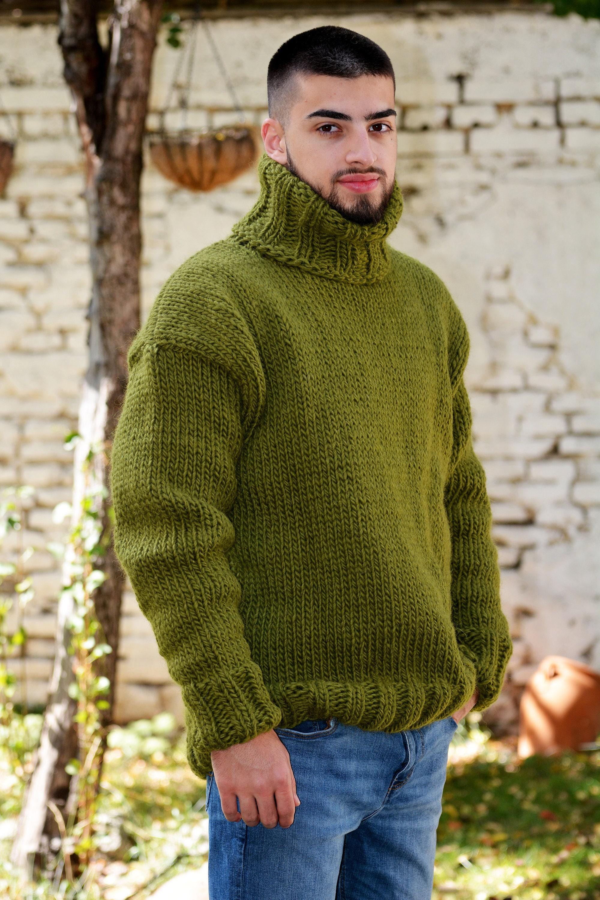 ROUGH & SWELL Vネックニット Mサイズ オリーブグリーン Buy Green Supersoft V-Neck Cardigan With Pockets from Next USA
