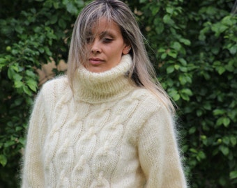 Pull en mohair torsadé tricoté à la main Extravagantza blanc très épais, pull à col roulé en jersey, pelucheux