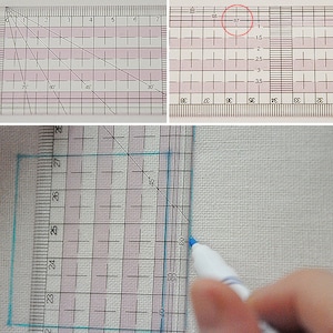 Puede incluir: Una regla de pl&aacute;stico transparente con l&iacute;neas de cuadr&iacute;cula rosas e indicaciones de grados. La regla se utiliza para dibujar un cuadrado azul sobre una tela clara. La regla tiene medidas en cent&iacute;metros.