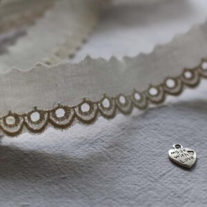 Broderie Anglaise wedding vintage Eyelet lace trim 0.92.3cm YH549 laceking made in Korea ivory