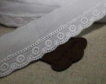 10 + free 4yds Broderie Anglaise Eyelet lace trim 1.2"(3cm) white YH742 laceking2013 made in Korea