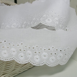 Premium Quality 14Yds Broderie Anglaise Eyelet lace trim 2.6"(6.5cm) white YH865 laceking made in Korea
