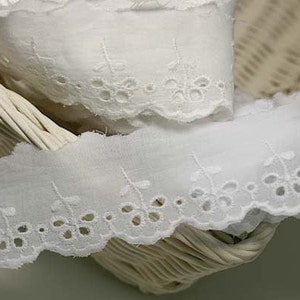 Premium Quality 10 + free 4yds Broderie Anglaise Eyelet lace trim 1.5"(4cm) YH863 white laceking2013 made in Korea