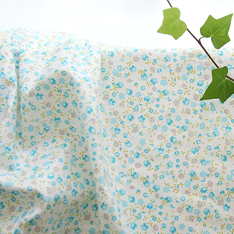 Cotton Fabric Flower Fabric sewing by the Yard Cozy pastel Skyblue little flower