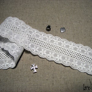 14y Broderie anglaise scallop edge cotton eyelet lace trim 1.8" (4.5cm) YH968 laceking2013 made in Korea