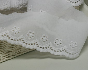 Premium Quality 10y+free 4Yds Broderie Anglaise Eyelet lace trim 2.8"(7 cm) White YH737 laceking2013 made in Korea