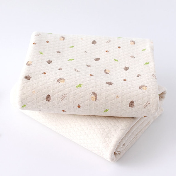 Premium Quality Quilted Organic Cotton Fabric by the Yard Animal Fabric 59" Wide CM Hedgehog Picnic Laceking2013 made in Korea