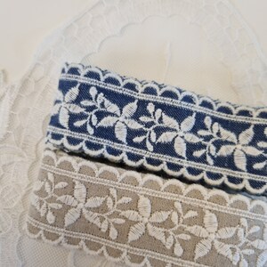 Embroidery Scalloped Denim Linen Eyelet Lace Trim by the Yard 3.7cm 1.4 YH Wind Flower laceking2013 made in Korea image 5