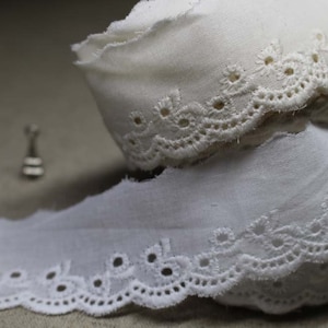 Premium Quality 10 + free 4yds Broderie Anglaise wedding vintage Eyelet lace trim 1"(2.5cm) YH852 laceking2013 made in Korea