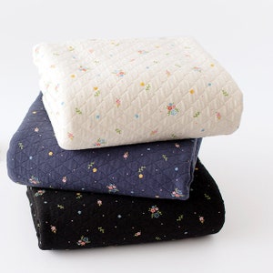 Tessuto di cotone trapuntato a metraggio Knit Daimaru 59&quot; Extra Wide CM Rosley Flower realizzato in Corea su un lato