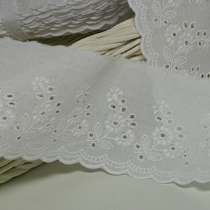 Premium Quality 14Yds Broderie Anglaise cotton eyelet lace trim 2.4"(6.5cm) white YH780 laceking2013 made in Korea