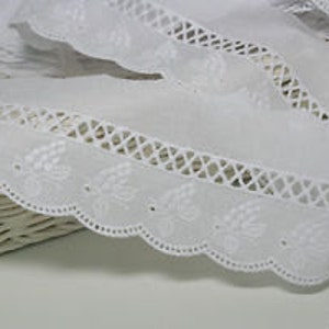 Premium Quality 14Yds vintage wedding Embroidery scalloped cotton eyelet lace trim 2.5"(6.5cm) White YH836 laceking2013 made in Korea