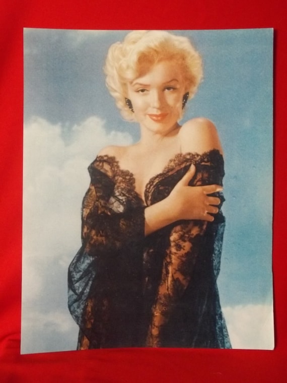 chinese dress ladies Marilyn Monroe White Lace 1953