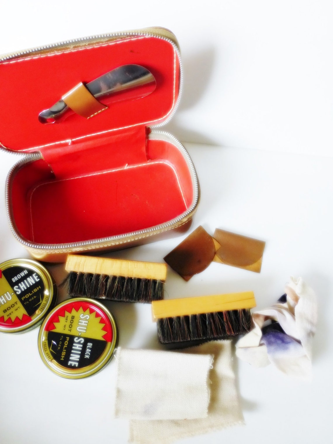 Old Shoe Shine Kit Vintage Shoe Supplies Etsy